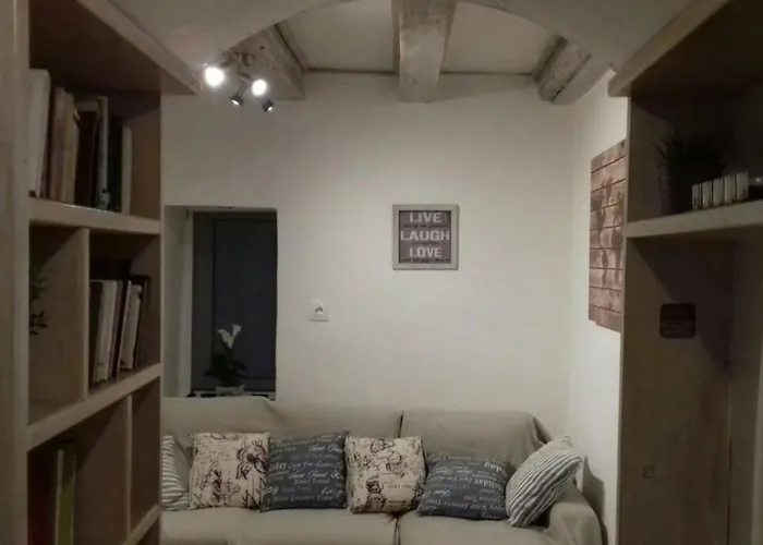 Cosy Little Modern-rustic In Corfu Center. Apartament Corfu (city)